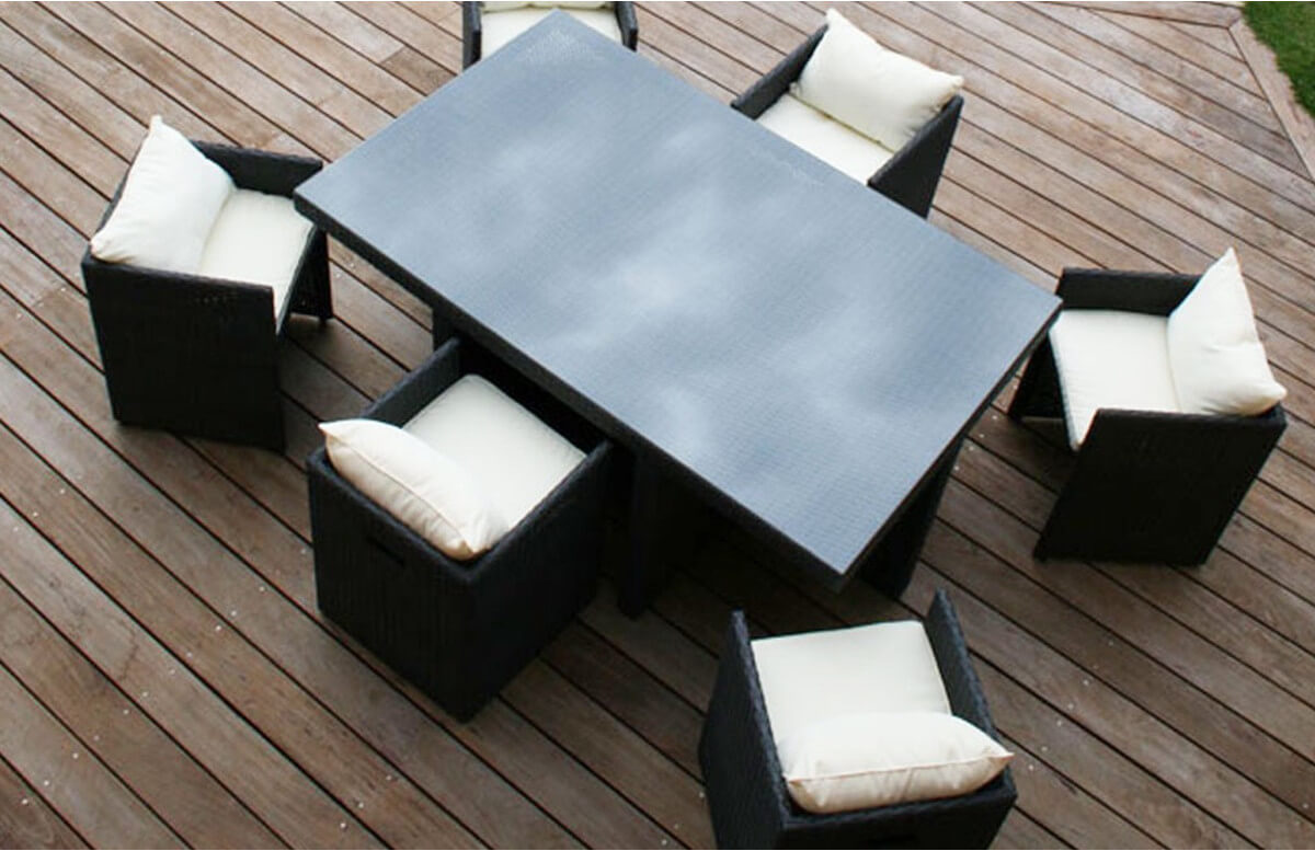 Salon de jardin Table et 6 fauteuils noirs