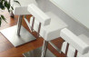 Tabouret de bar design blanc