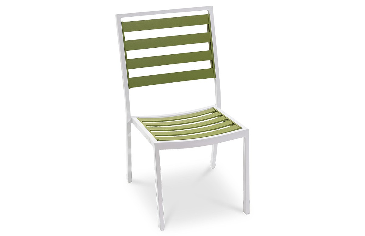 Chaise fixe verte et blanche