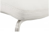 Chaise en similicuir blanche