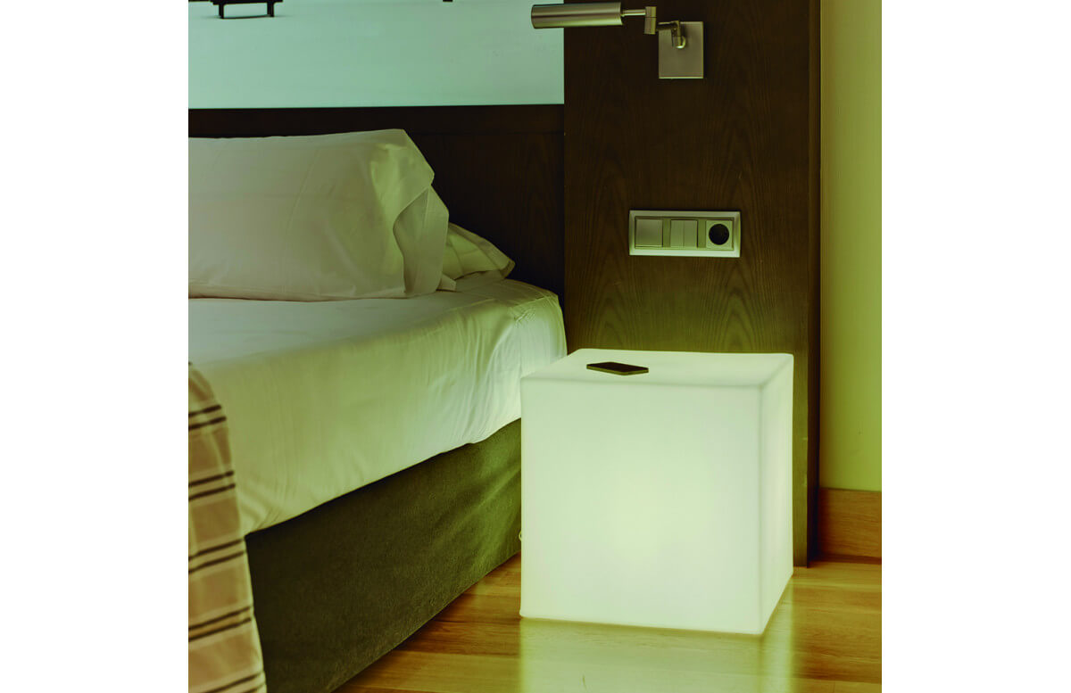 Cube lumineux d’extérieur filaire cuby 20 blanc NEWGARDEN