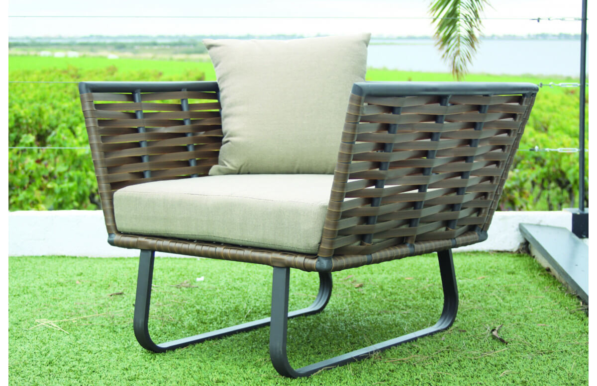 Fauteuil en aluminium HORIZON - Hémisphère Editions Fauteuil en aluminium HORIZON - Hémisphère Editions