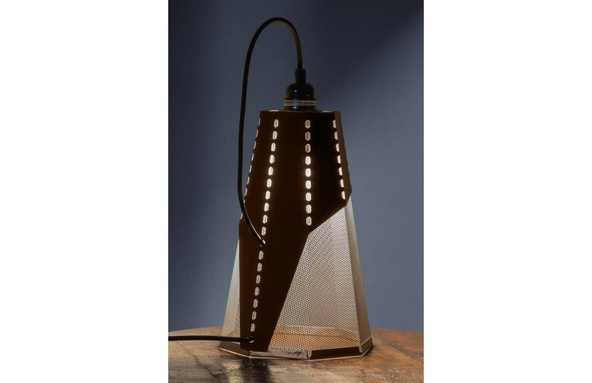 Lampe extérieure à poser en corten et détails en acier inoxydable FRAC - TrackDesign par Giuseppe Pio D’Altilia