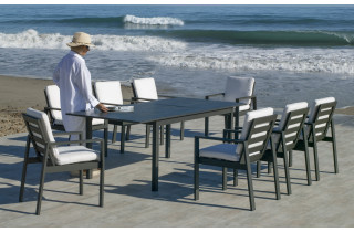 Ensemble table et fauteuils de jardin extensible 8 personnes en aluminium et HPL - Palma camelia - anthracite - Hevea