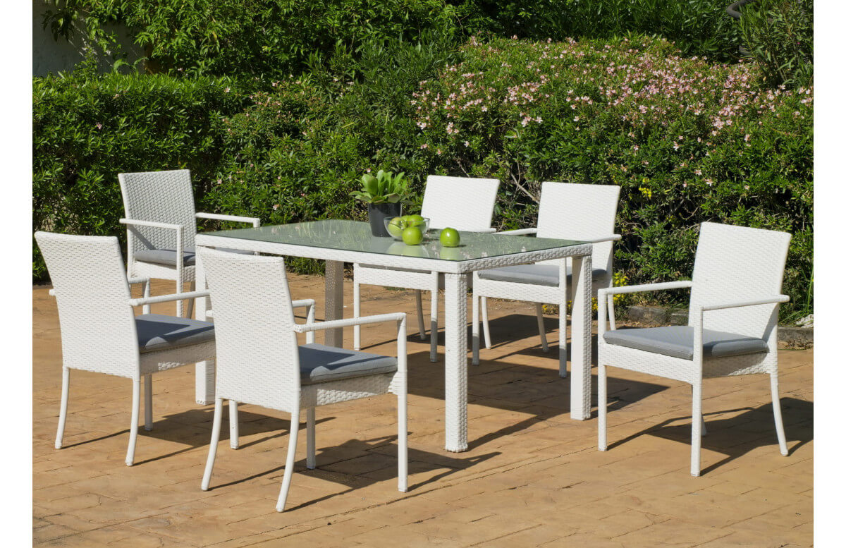 Table de jardin en résine tressée 6 personnes - Astorga - blanche - Hevea Table de jardin en résine tressée 6 personnes - Astorga - blanche - Hevea