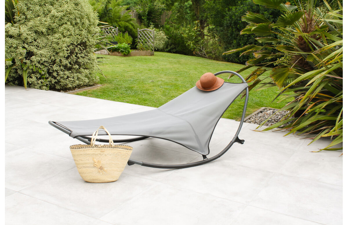 Bain de soleil design basculant HENDAYE en acier Gris DCB GARDEN