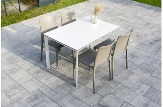 Ensemble table et chaises de jardin empilables 4 personnes Ezpeleta Meet-Hall