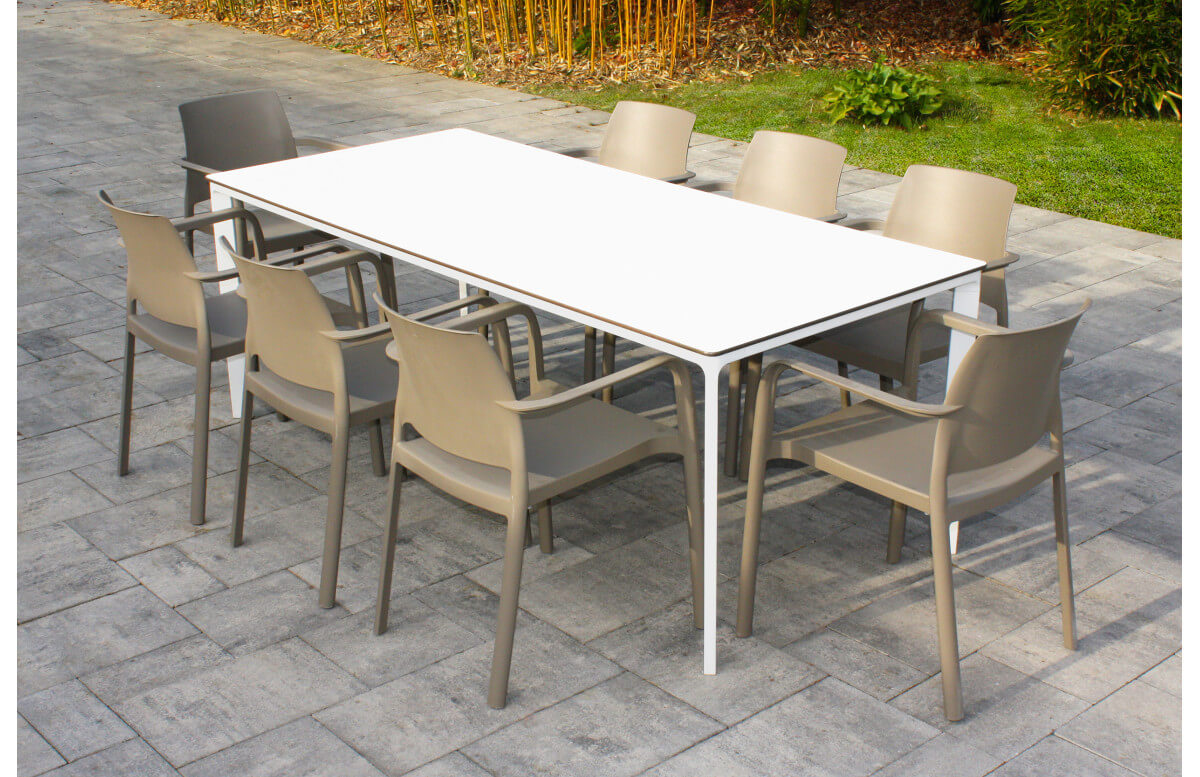 Ensemble table et fauteuils de jardin 8 personnes Ezpeleta Meet-Dock