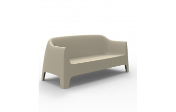 Canape de jardin empilable SOLID basic par Stefano Giovannoni & Elisa Gargan - Vondom