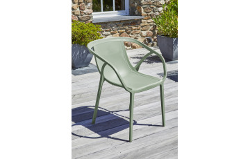 Fauteuil de jardin empilable HOP en polypropylène EZPELETA