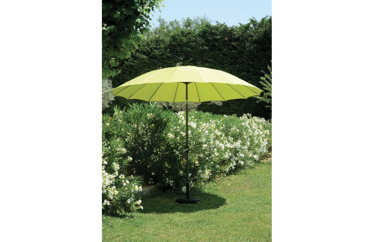 Parasol rond inclinable Shangaï 2.5M en aluminium - Essenciel Green