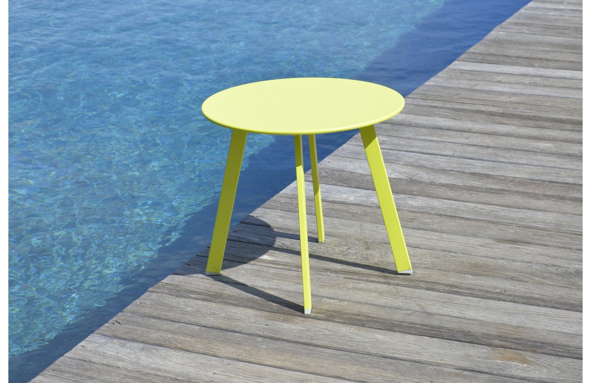 Table d'appoint ronde vert anis en acier - Essenciel Green