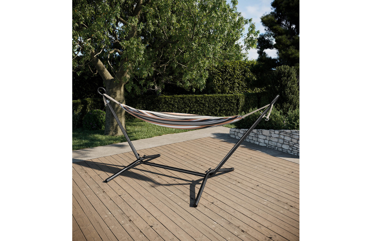Hamac Milo Bayadère avec pieds en acier - Essenciel Green Hamac Milo Bayadère avec pieds en acier - Essenciel Green