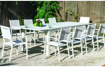 Table extensible salon de jardin CAMELIA 220/300x110 HEVEA en aluminium