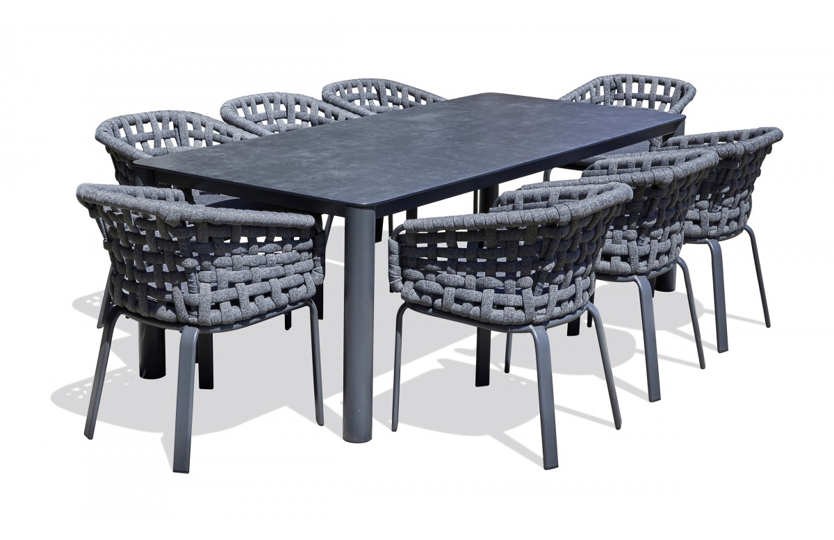 Lot composé d'une table de jardin CAMARGUE-TB220 et de 8 fauteuils CAMARGUE-FT