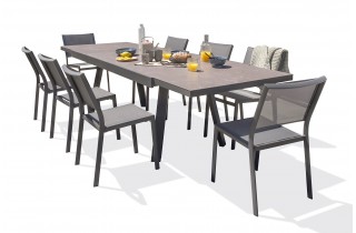 Lot composé d'une table de jardin STOCKHOLM-TB300-CER avec rallonge et de 8 chaises STOCKHOLM-CH empilables