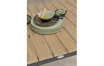 Lot composé d'une table BOSTON-TB150 et de 4 fauteuils de jardin empilables DIEGO-FT-GRISANTH