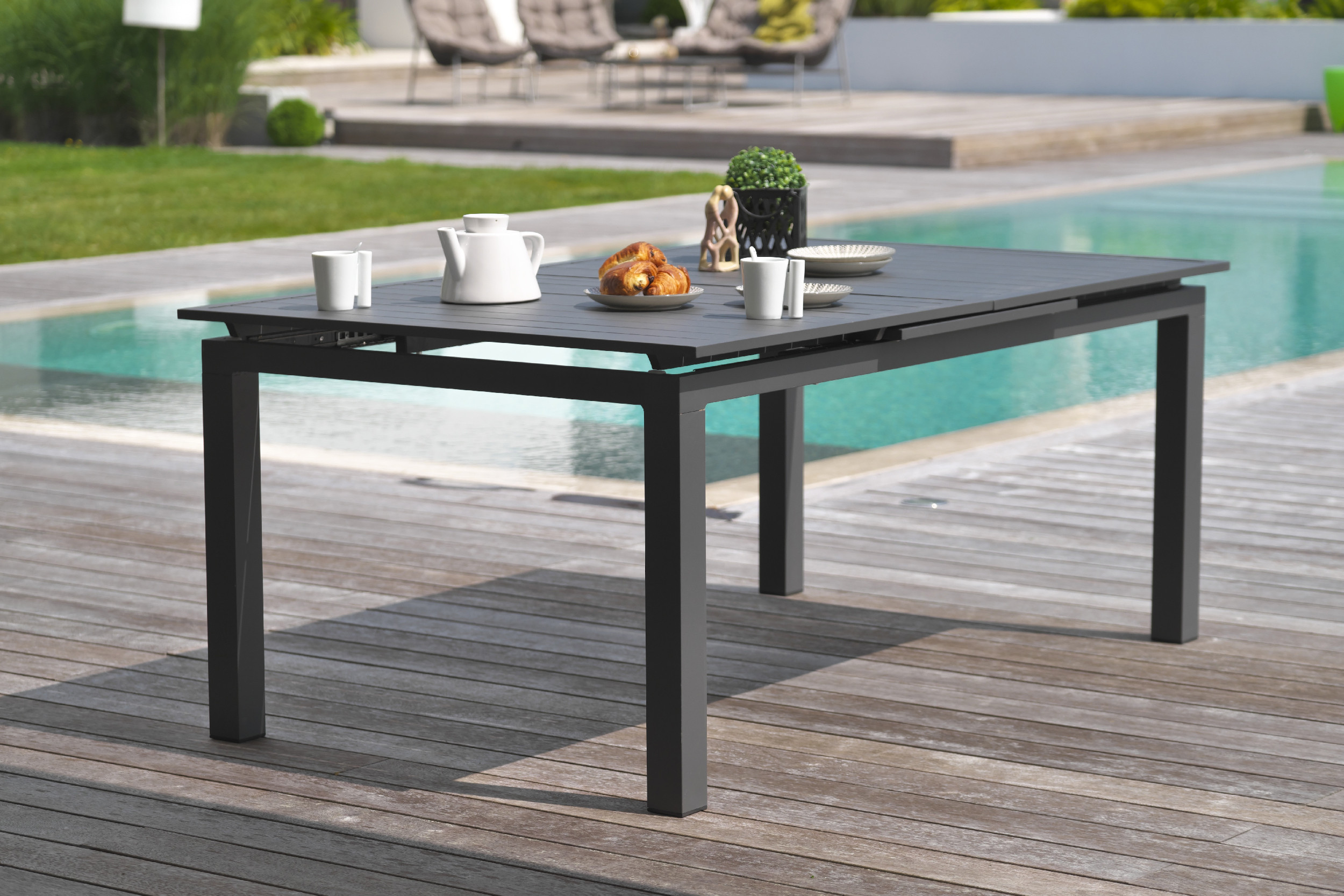 Table salon de jardin extensible en aluminium pour 8 personnes DCB Garden  MIAMI