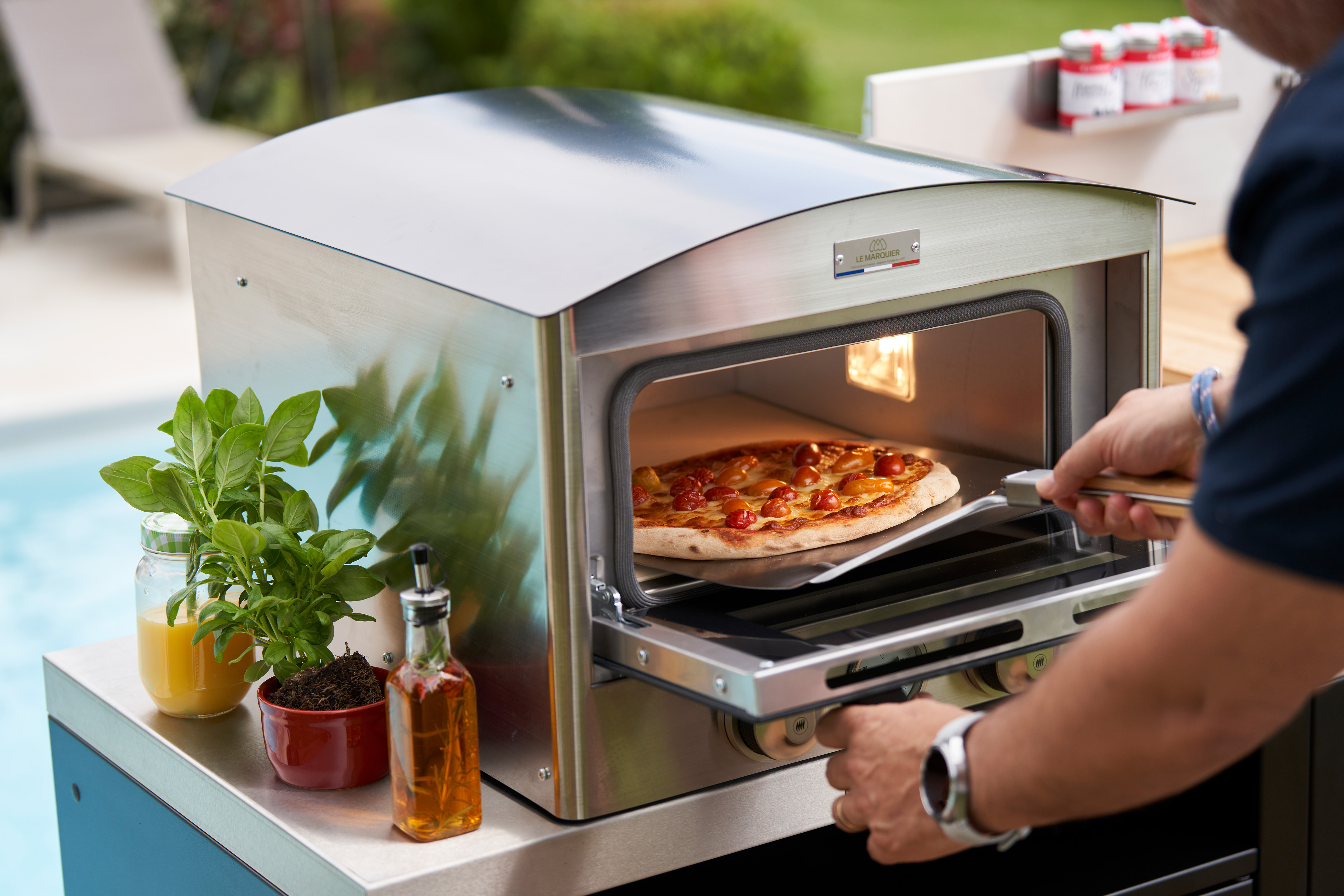 Comment choisir entre un four à pizza à gaz et un four à pizza électrique ?